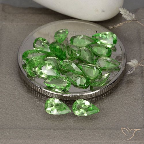 3.04ctw Natural Verde vivo Granate Tsavorita, En forma de pera, VS