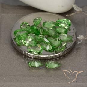 Gemas de Granate tsavorita Verde vivo natural de 3.04 ct, En forma de pera, VS