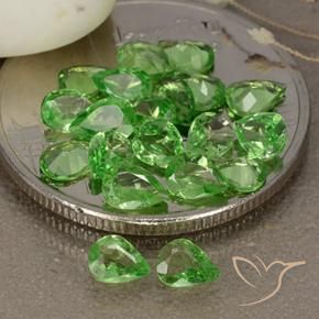 Gemas de Granate tsavorita Verde vivo natural de 2.48 ct, En forma de pera, VS