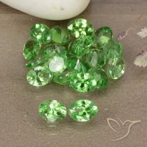Gemas de Granate tsavorita Verde medio natural de 3.77 ct, Ovalada, VS