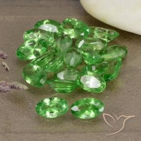 Gemas de Granate tsavorita Verde intenso natural de 4.86 ct, Ovalada, VS