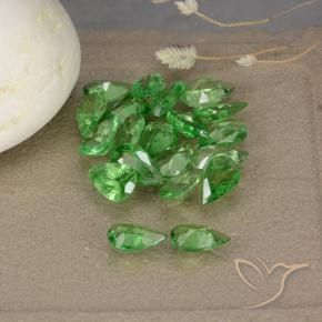 Gemas de Granate tsavorita Verde medio natural de 3.30 ct, En forma de pera, VS