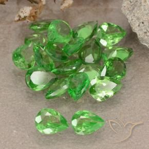 Gemas de Granate tsavorita Verde claro natural de 2.46 ct, En forma de pera, VS