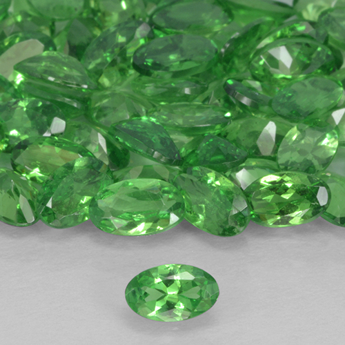 Granate tsavorita Verde eléctrico natural de 0.23 ct, Ovalada, VS