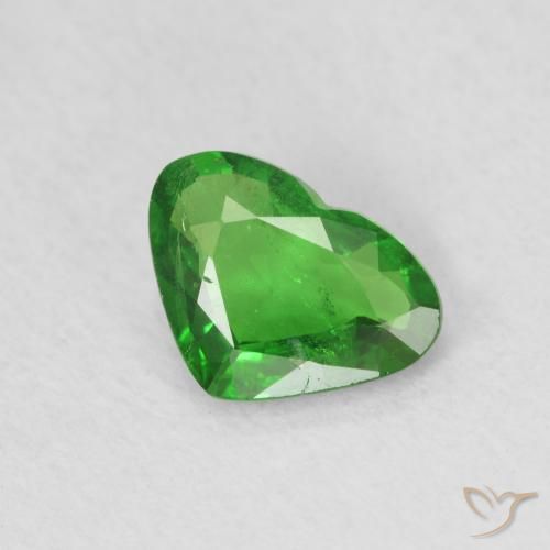 Granate tsavorita verde natural de 0,80 ct, forma de corazón, VS