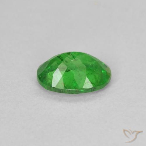 Granate tsavorita Verde medio natural de 0.92 ct, Ovalada, SI