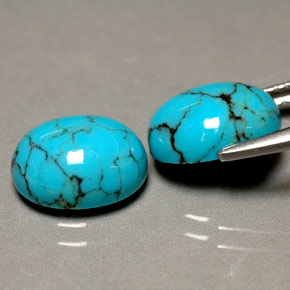 Gemas de turquesa azul natural de  ct, corte óvalo, opaco