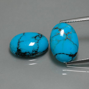 Gemas de turquesa azul natural de  ct, corte óvalo, opaco