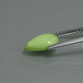 Turquesa verde natural de 1,11 ct, en forma de pera, opaco
