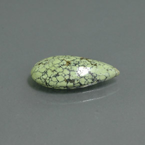 Turquesa verde natural de 1,85 ct, en forma de pera, opaco