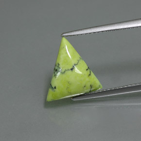 Turquesa verde natural de 2,59 ct, trillón, opaco