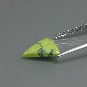 Turquesa verde natural de 2,59 ct, trillón, opaco