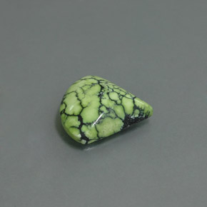 Turquesa verde natural de 2,93 ct, forma elegante, opaco