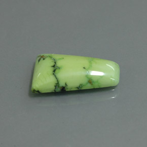 Turquesa verde natural de 4,52 ct, forma elegante, opaco