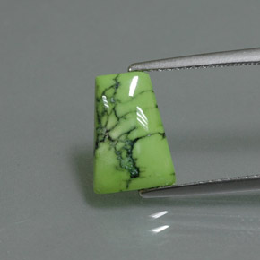 Turquesa verde natural de 2,06 ct, forma elegante, opaco
