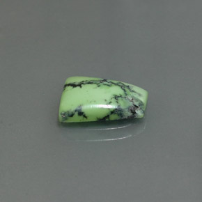 Turquesa verde natural de 1,99 ct, forma elegante, opaco