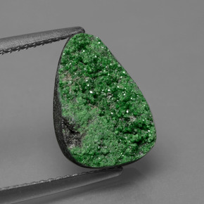 Granate Uvarovita Druzy Deep Earthy Green natural de 4.86 ct, Elegante, Opaco