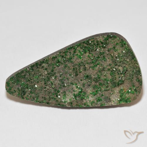 72.20ct Natural Deep Earthy Green Granate Uvarovita Druzy, Elegante, Opaco
