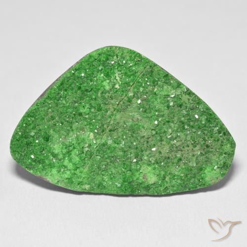 74.64ct Natural Verde Granate Uvarovita Druzy, Elegante, Opaco