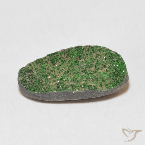 Granate Uvarovita Druzy Verde pino natural de 11.62 ct, Elegante, Opaco