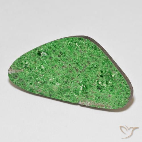 Granate Uvarovita Druzy Verde trébol natural de 56.13 ct, Elegante, Opaco