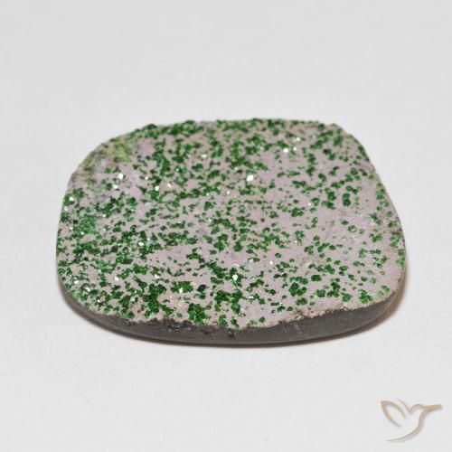 Granate Uvarovita Druzy Verde salvia claro natural de 73.43 ct, Elegante, Opaco