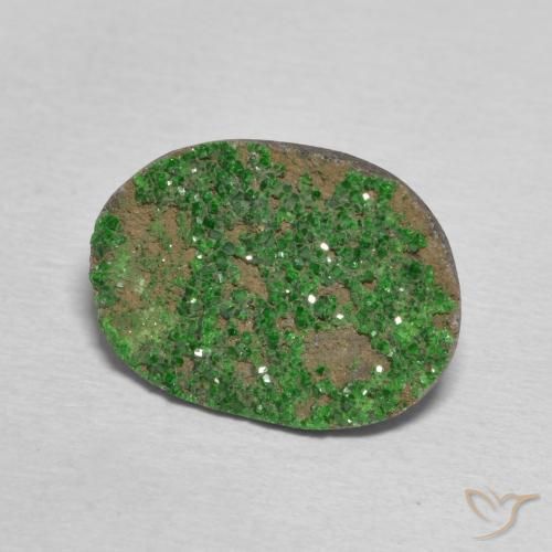 Granate Uvarovita Druzy Verde oscuro natural de 8.32 ct, Elegante, Opaco