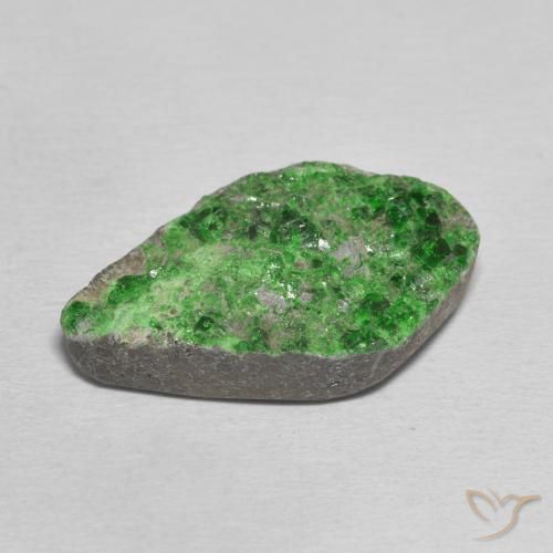Granate Uvarovita Druzy Verde oscuro natural de 21.40 ct, Elegante, Opaco
