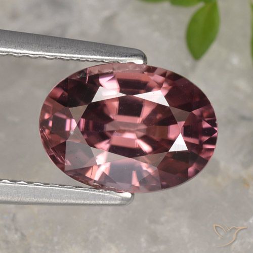 2.96ct Natural Rojo oscuro Circón, Ovalada, VVS-VS