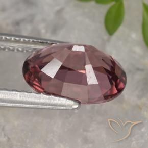 Circón Rojo oscuro natural de 2.96 ct, Ovalada, VVS-VS