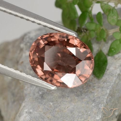 Circón Rojo indio natural de 2.70 ct, Ovalada, VVS