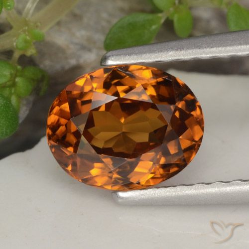 1.68ct Natural Naranja rojizo Circón, Ovalada, VVS