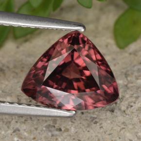 Circón Rojo oscuro natural de 3.10 ct, Trillón, VVS