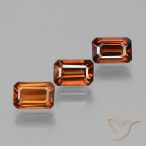 Gemas de Circón Naranja oscuro medio natural de 3.28 ct, Corte Octágono / Esmeralda, VVS-VS