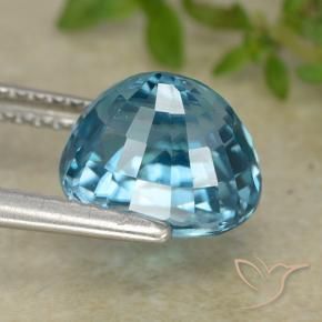 Circón Azul medio natural de 5.29 ct, Ovalada, VVS