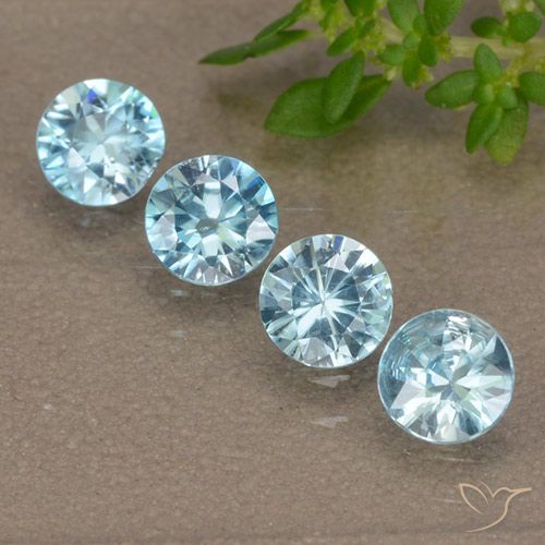 1.84ctw Natural Azul claro Circón, Redondo, VVS-VS