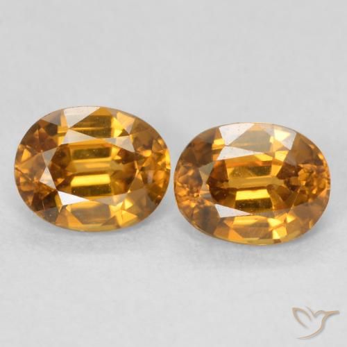 1.25ctw Natural Naranja oscuro Circón, Ovalada, VVS-VS