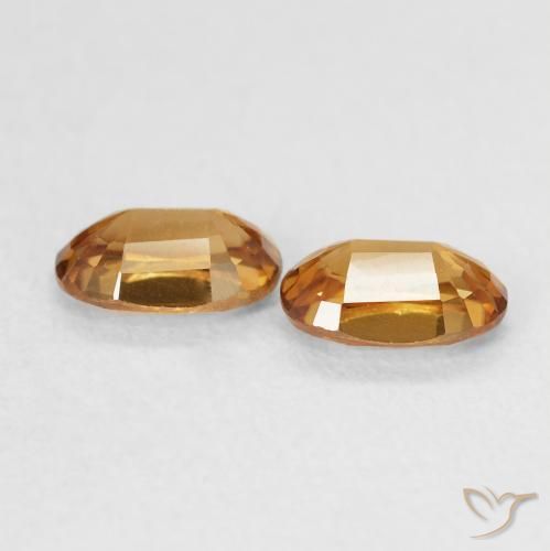 Gemas de Circón Naranja medio natural de 1.47 ct, Ovalada, VVS