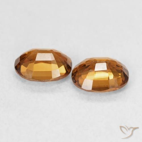 Gemas de Circón Naranja medio natural de 1.22 ct, Ovalada, VVS