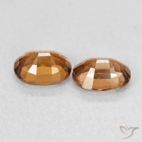 Gemas de Circón Naranja medio natural de 1.27 ct, Ovalada, VVS