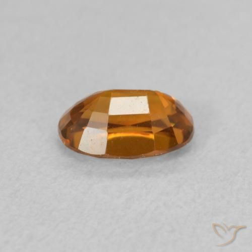 Circón Medium Dark-Orange natural de 0.82 ct, Ovalada, VVS